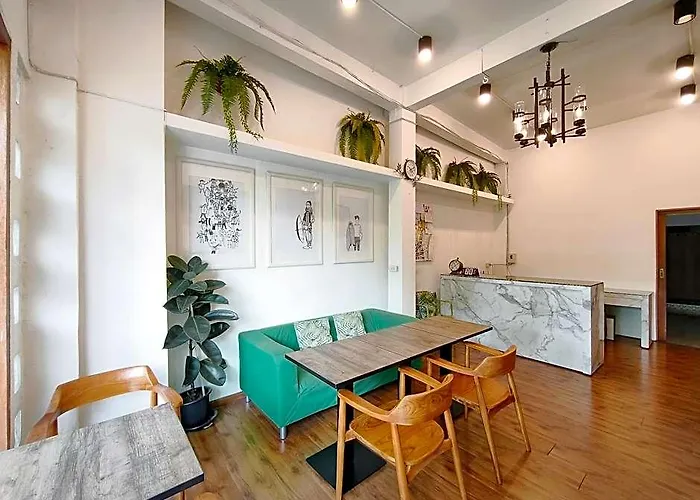 Victory Park - Maya Hostel