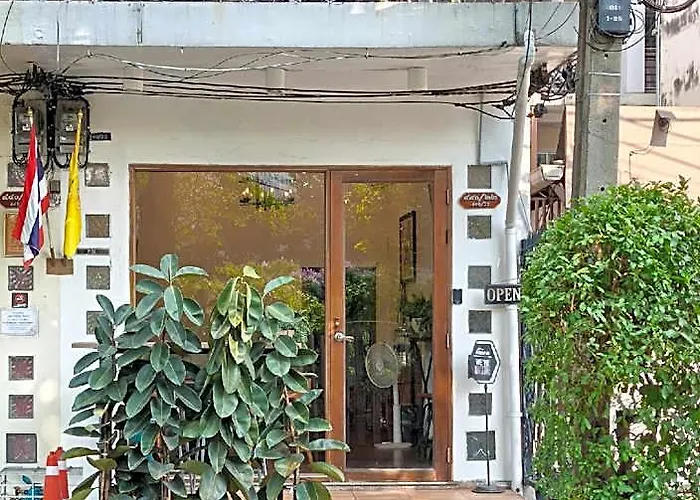 Victory Park - Maya Hostel *