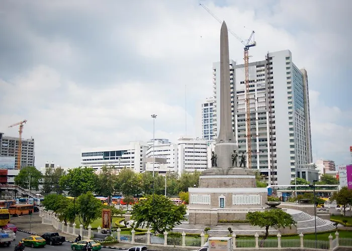 Victory Park - Maya *